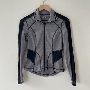 Black and white mesh side stripped Zella zip up filling athletic jacket